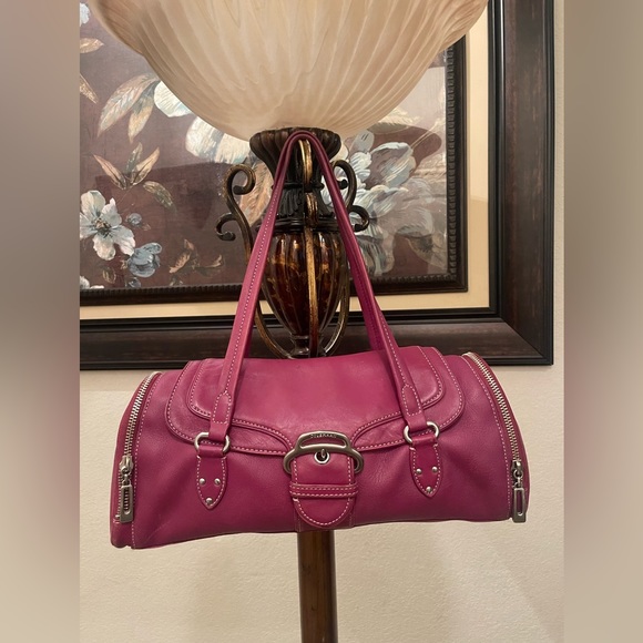 Cole Haan please check all picture of condition - Picture 3 of 16